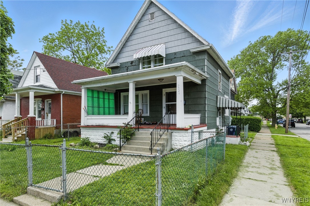 photo undefined: 2224 Walnut Avenue, Niagara Falls NY 14301