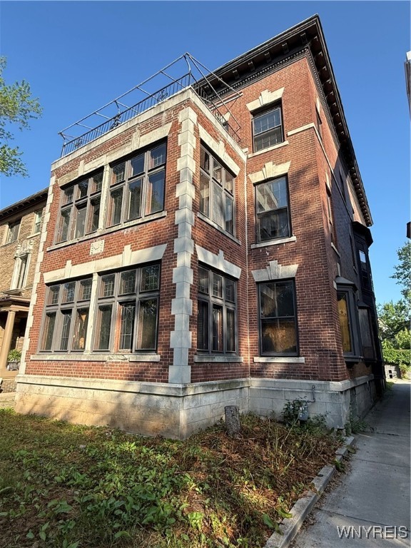 photo CHsu6CHAgxgEa7W5IKir8: 192 Bidwell Parkway, Buffalo NY 14222