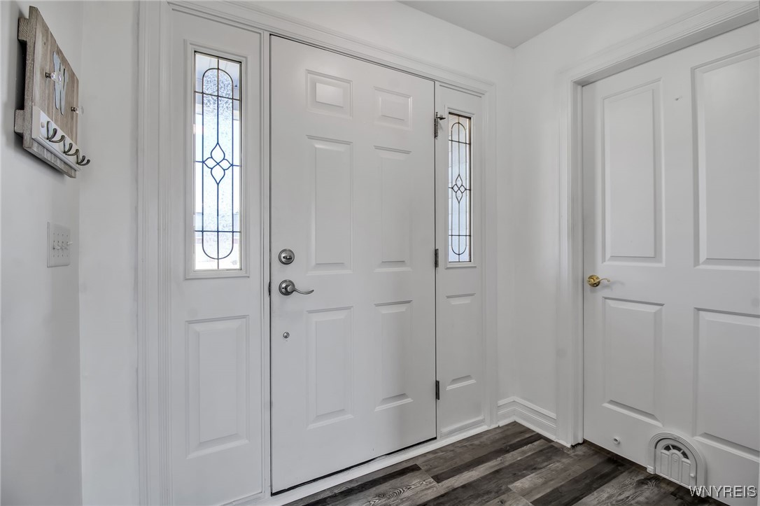 photo 3 : 3866 Stone Ridge Road, Wheatfield NY 14120