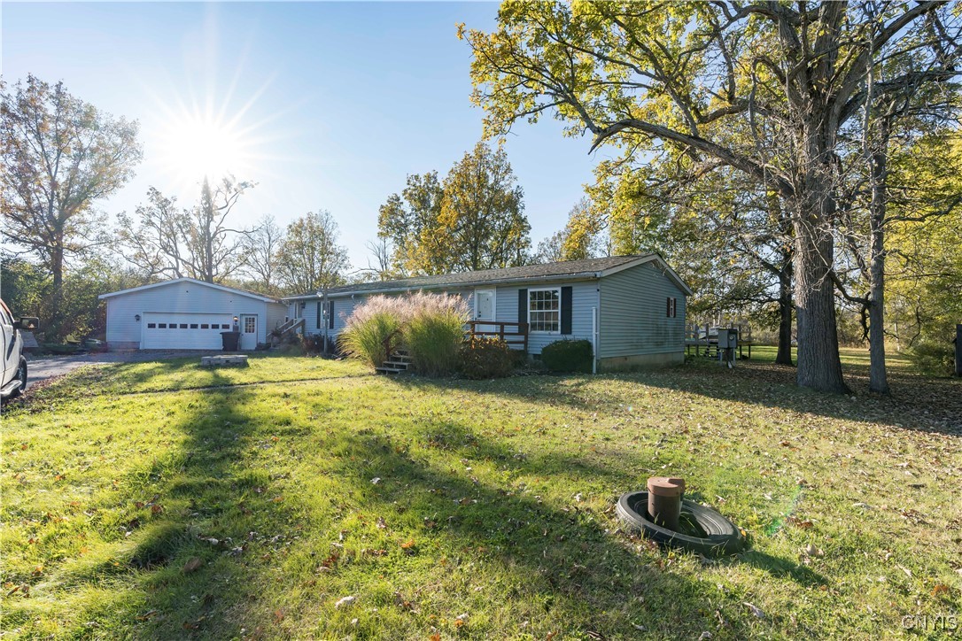 photo 2 : 25721 Mustard Road, Pamelia NY 13601