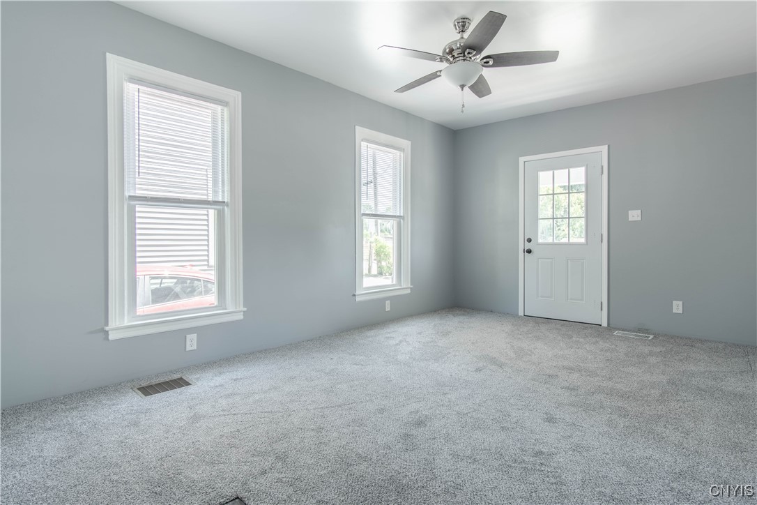 photo 2 : 807 Bingham Avenue, Watertown City NY 13601