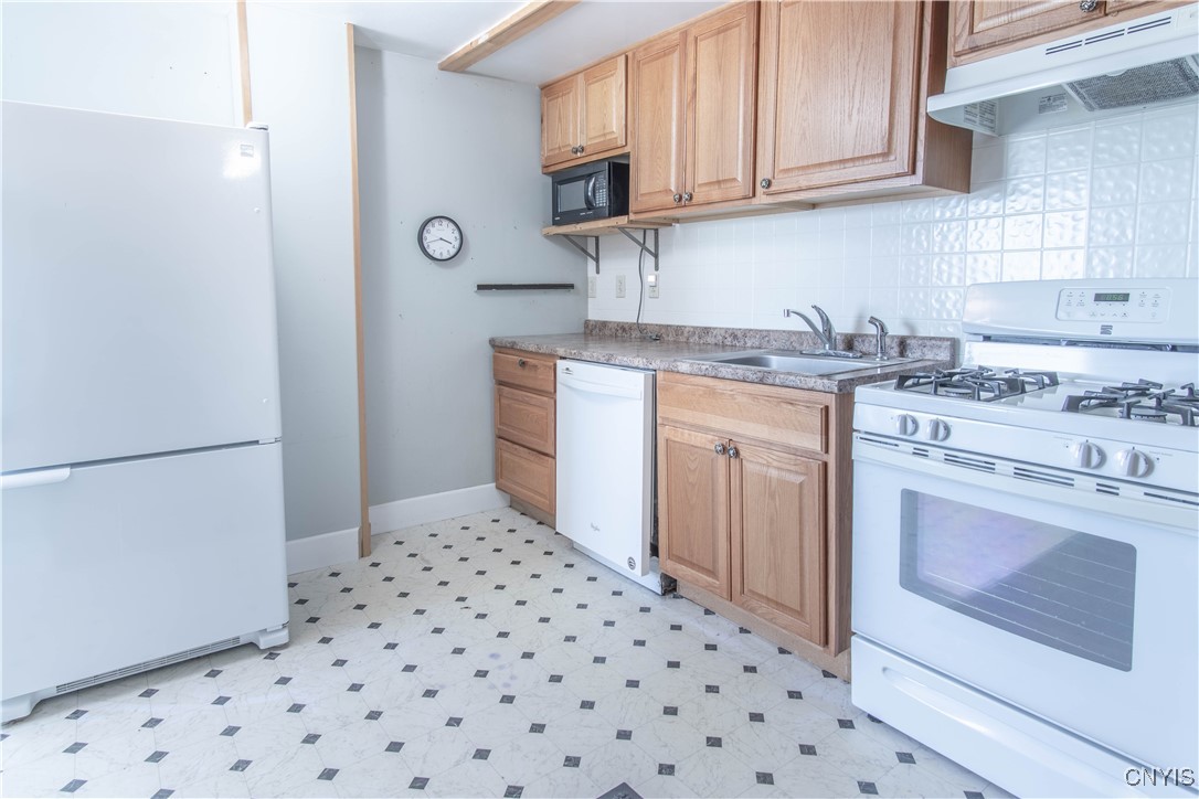 photo 4 : 24679 Hinds Road, Pamelia NY 13601