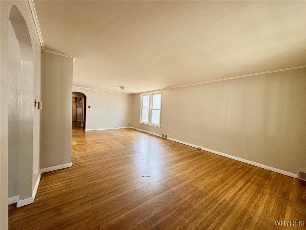 photo 3 : 23 Sumner Place, Buffalo NY 14211