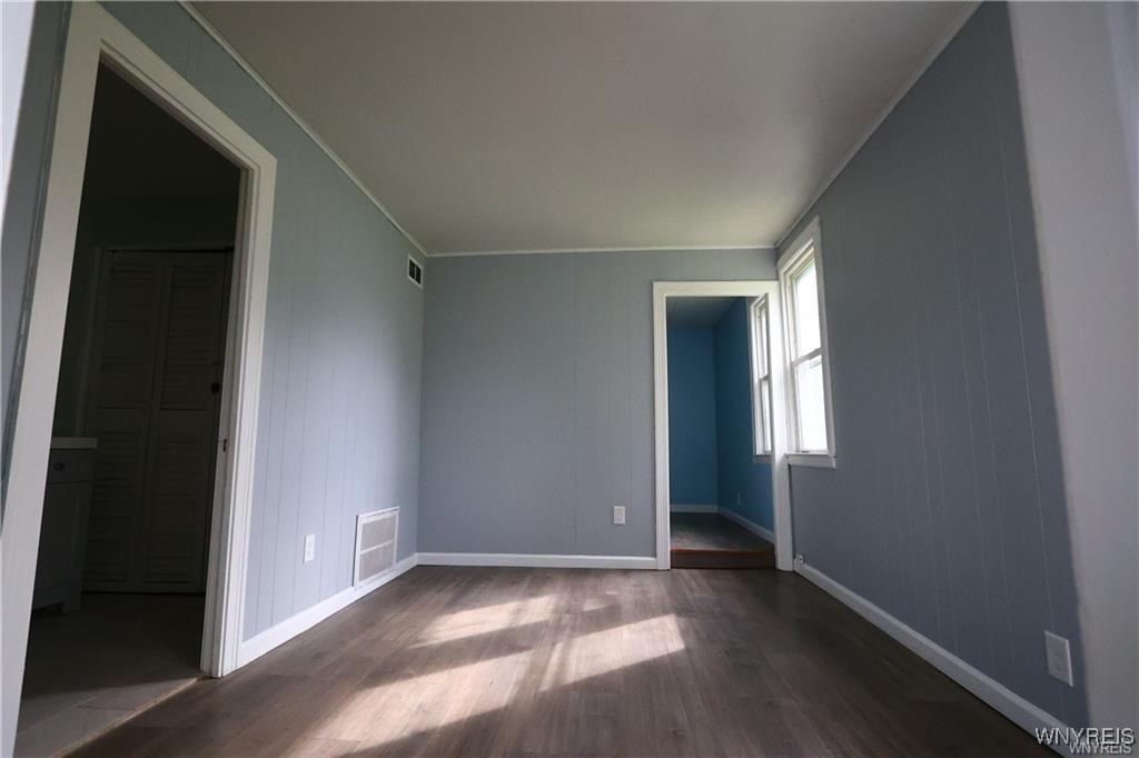 photo 2 : 1927 Center Road, West Seneca NY 14224