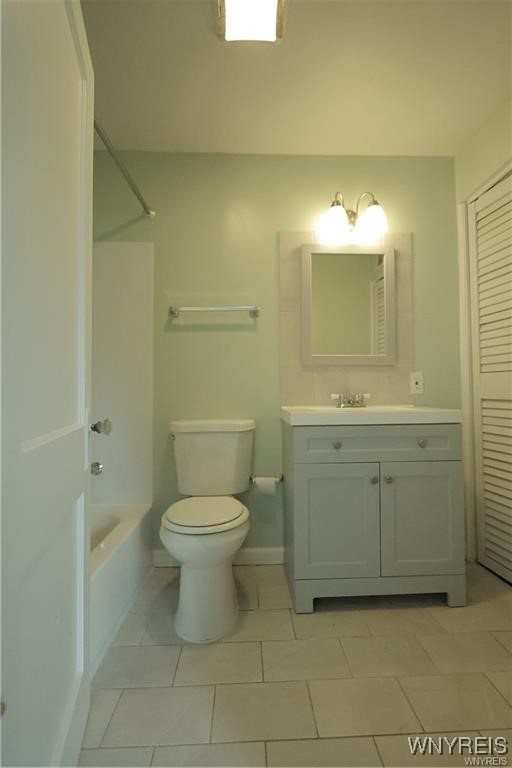 photo 3 : 1927 Center Road, West Seneca NY 14224