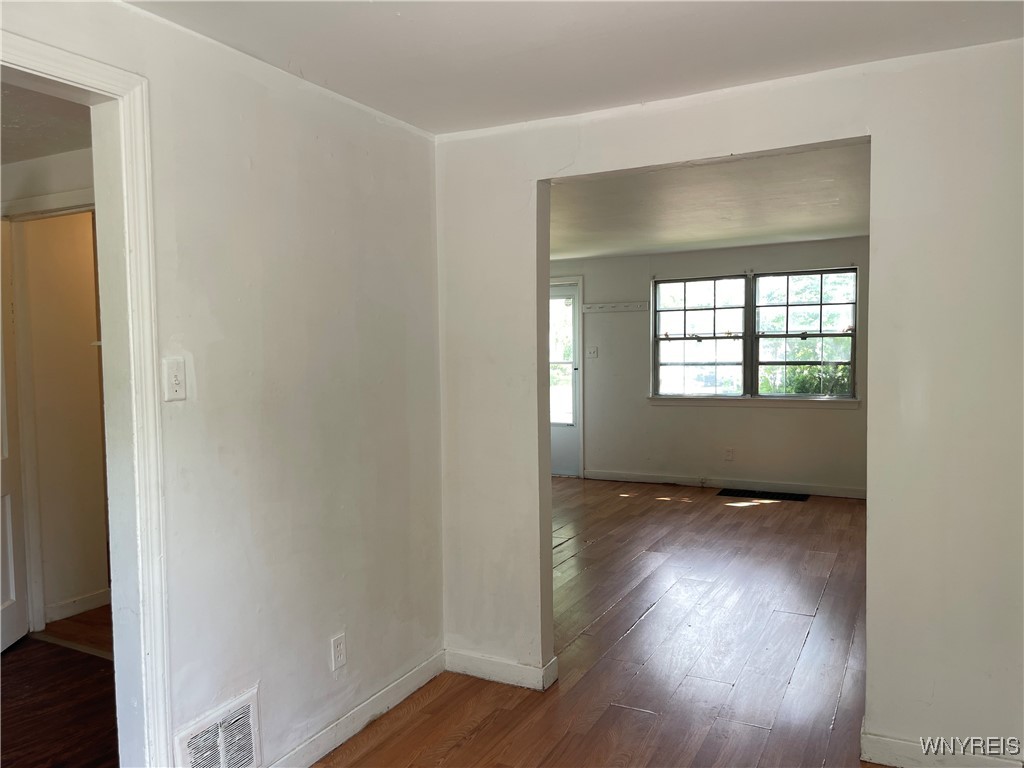 photo 2 : 716 Taunton Place, Buffalo NY 14214