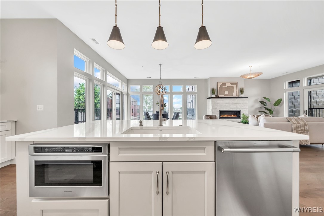 photo 3 : 272 Lakefront Boulevard, Buffalo NY 14202