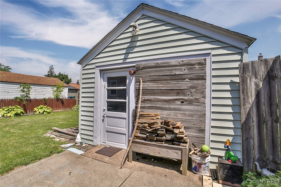photo undefined: 2910 Weston Ave Avenue, Niagara Falls NY 14305