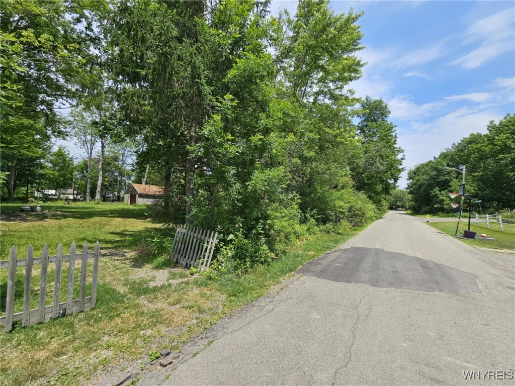 photo 2 : 9465 Gray Street, Evans NY 14006