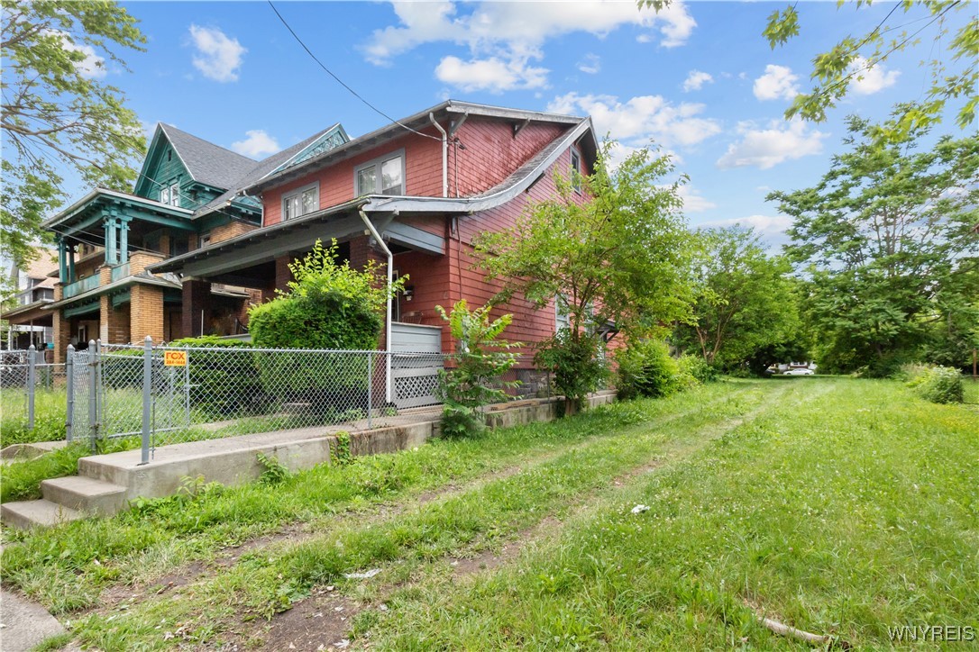 photo aseF8L4ABPg98Q6nOUXMbgk: 515 4th Street, Niagara Falls NY 14301