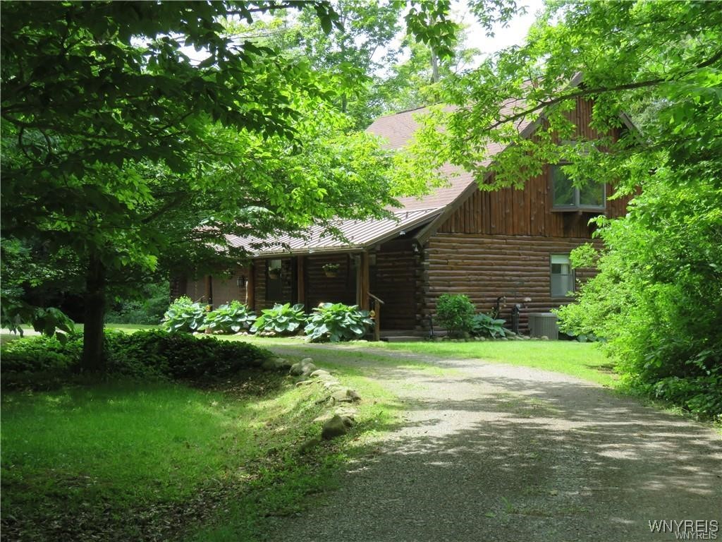 photo E82FS5T1CApjL-JdByByYbVGjGhwGaKTnVI: 11050 Eden Road, North Collins NY 14111