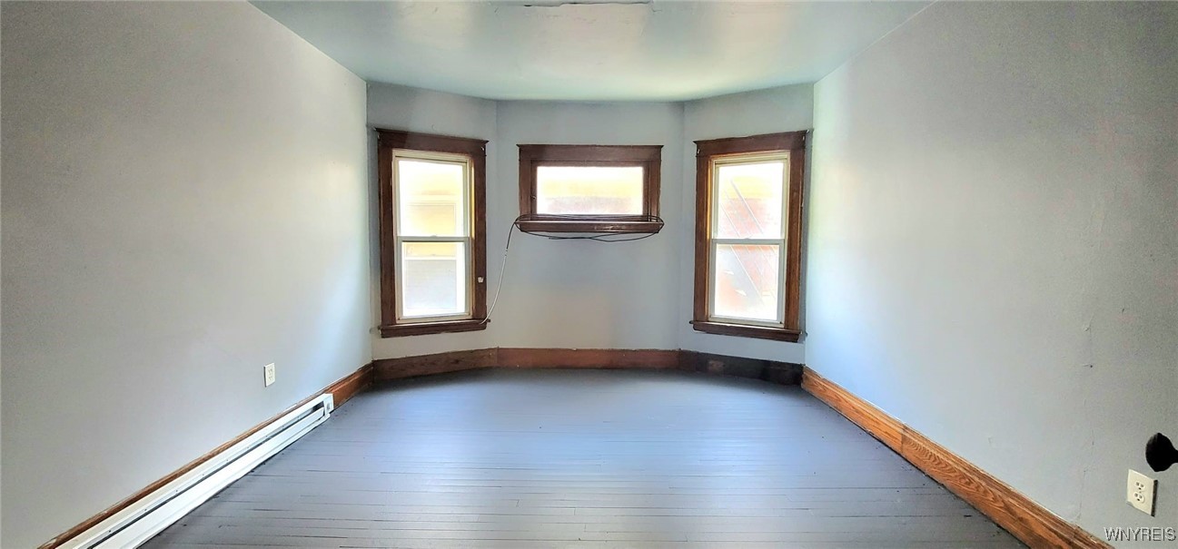 photo gmWthiplE: 435 12th Street, Niagara Falls NY 14303