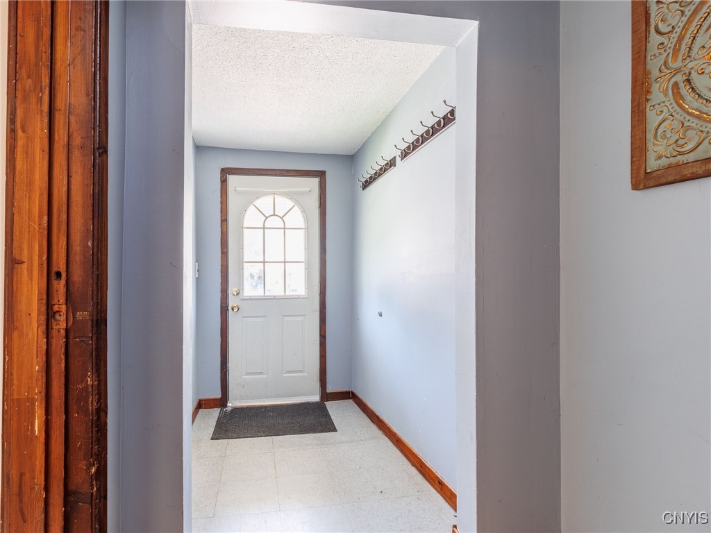 photo fr1vDf4T9GpH9FF3qUgRHU: 308 Howk Street, Watertown City NY 13601