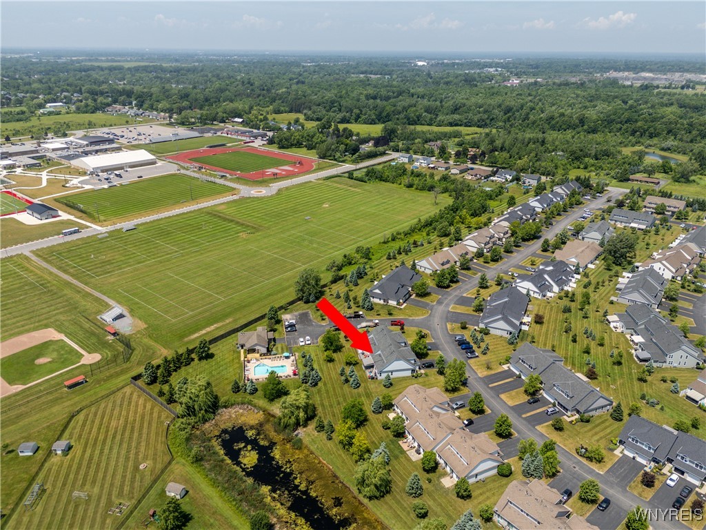 photo IrrNEjhFPPWD-Cvj0bPNSc: 70 Hanover Street, Lancaster NY 14086