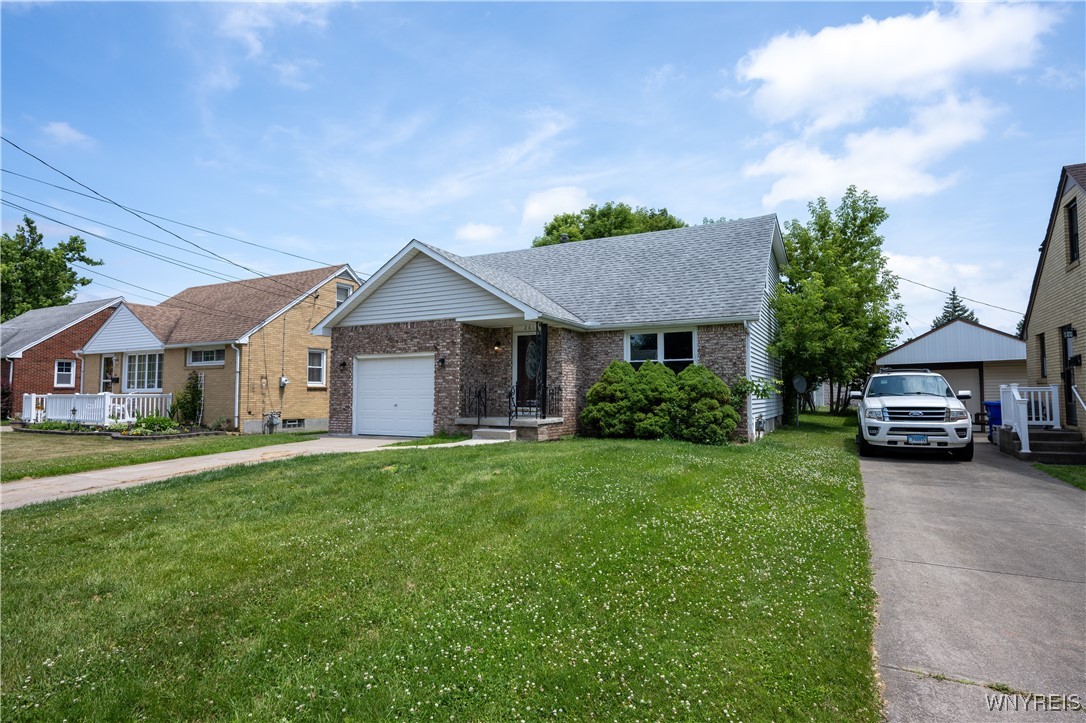 photo wyvxFqrY: 261 Ehinger Drive, West Seneca NY 14224