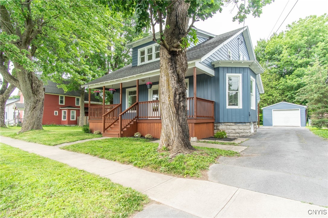 photo YfwRMoEBCeUFCw0kUn5eIxcUzk: 810 Superior Street, Watertown City NY 13601