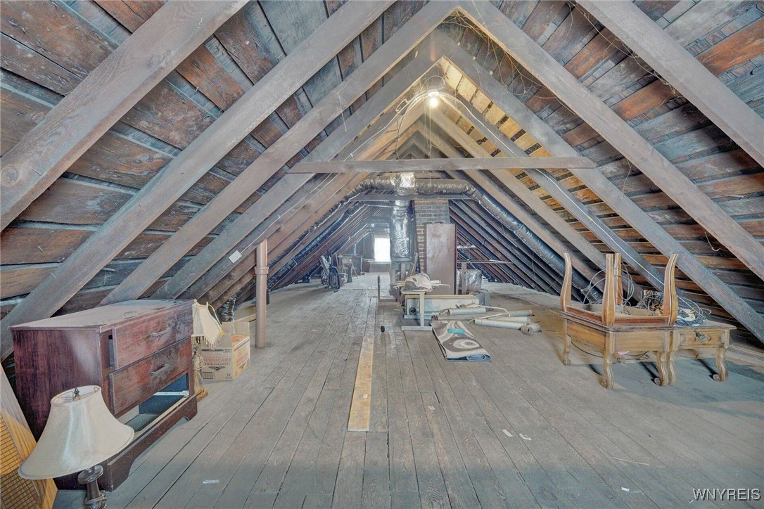 photo ahRAOTi2BDfYCZ6-DLA: 214 Ludington Street, Buffalo NY 14206