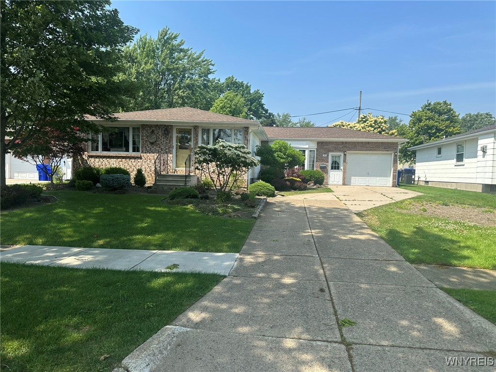 photo a8fBn47IFNxIzgz7h5mfTM-s9M6TiTF1QEE: 52 Bernice Drive, West Seneca NY 14224