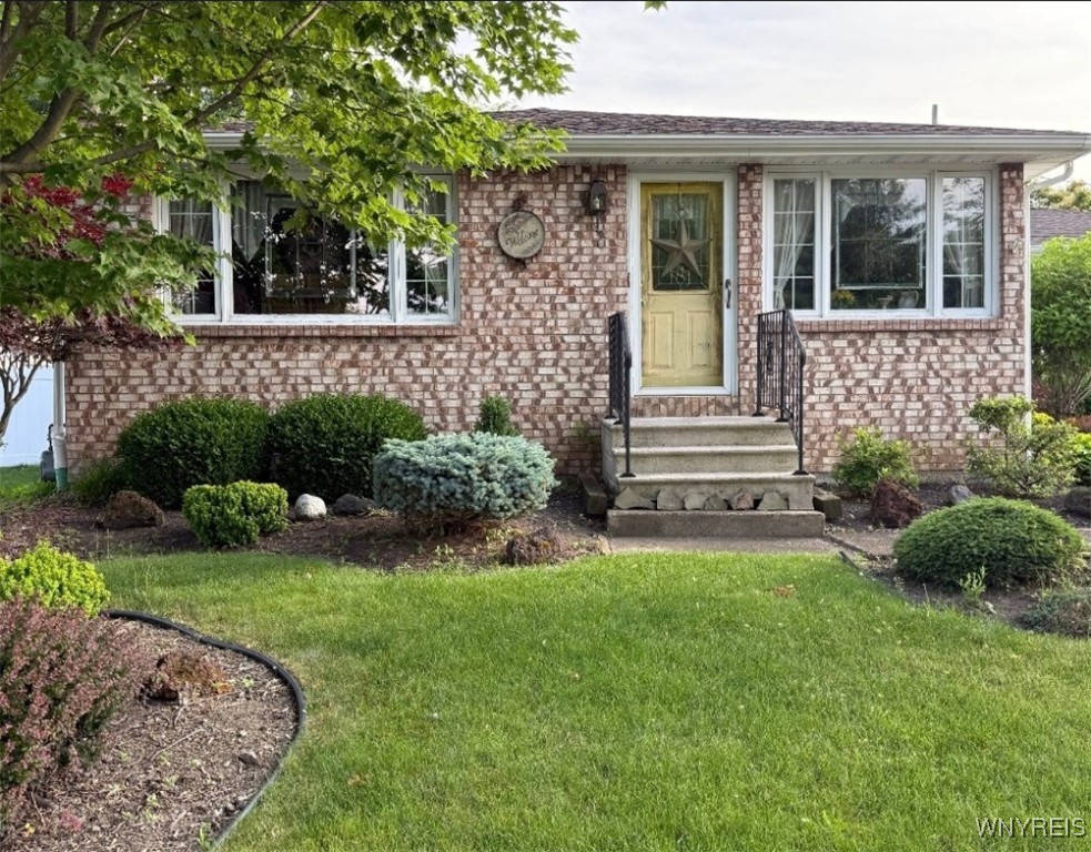 photo 1 : 52 Bernice Drive, West Seneca NY 14224