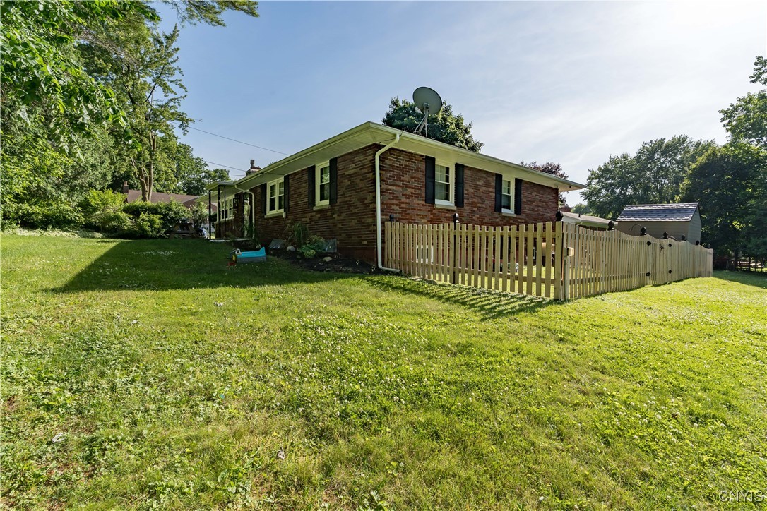 photo 2 : 266 Chestnut Street, Watertown City NY 13601