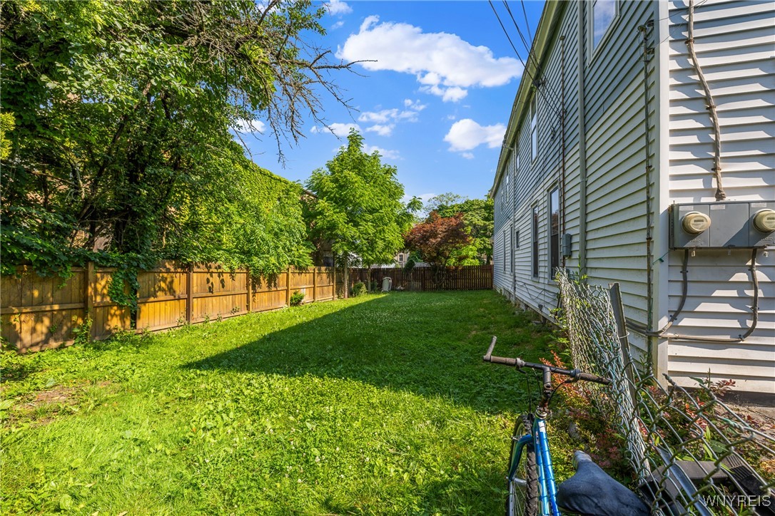 photo 0TeQQd4FCgYZXkO4EXl4: 157 Laurel Street, Buffalo NY 14208