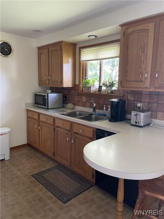 photo 3 : 16 Dennis Lane, Cheektowaga NY 14227
