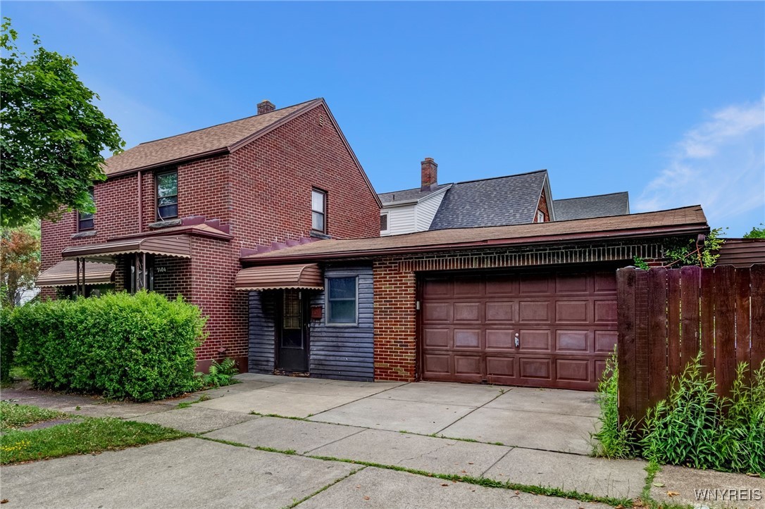 photo 0: 2104 Walnut Avenue, Niagara Falls NY 14301