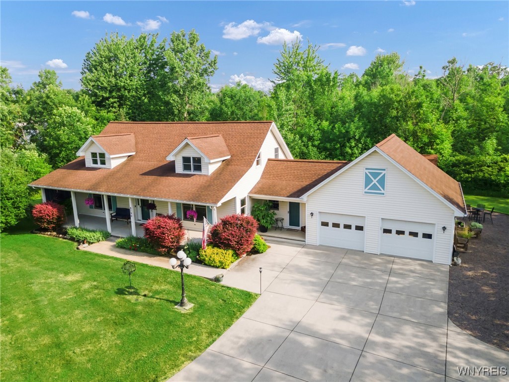 photo OP: 8790 Stahley Road, Clarence NY 14051