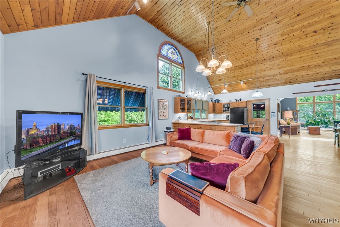 photo 2 : 8790 Stahley Road, Clarence NY 14051