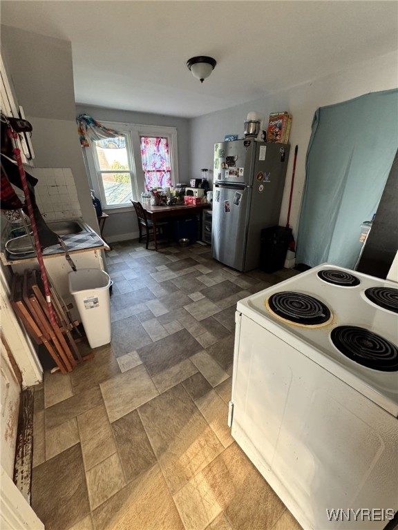 photo 3 : 545 Tronolone Place, Niagara Falls NY 14301