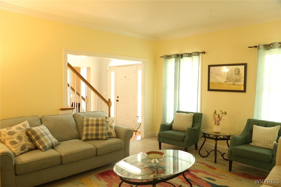 photo 2 : 8350 Manchester Park Drive, Clarence NY 14051