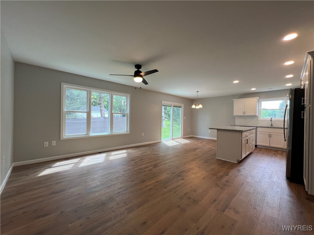 photo 2 : 1589 Center Road, West Seneca NY 14224
