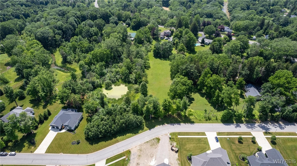 photo 0: 7 Reed Hill Drive, Aurora NY 14052