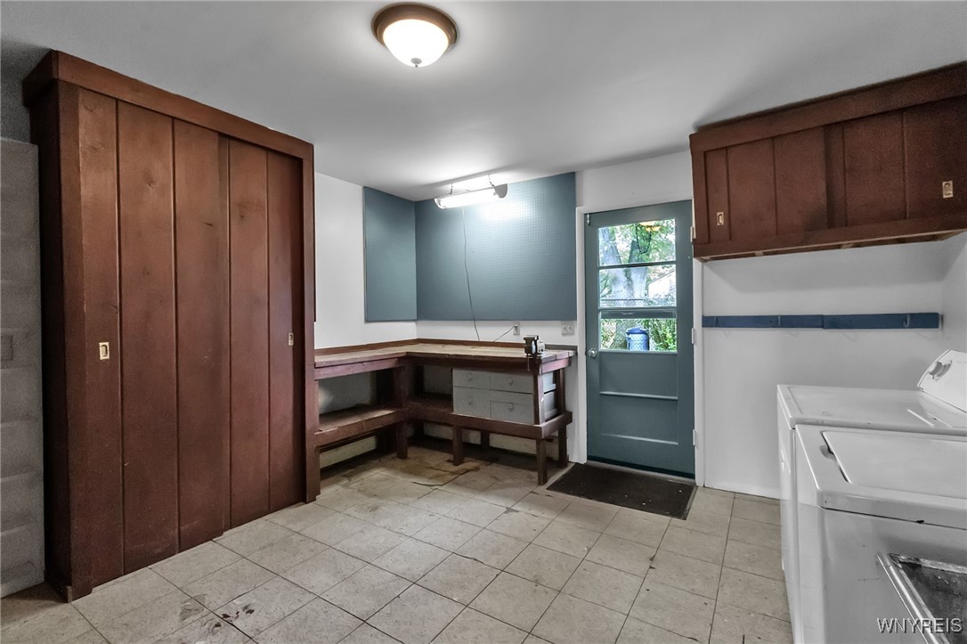 photo czu6VIAnXVQIcuPcF: 80 Alys Drive West, Cheektowaga NY 14043