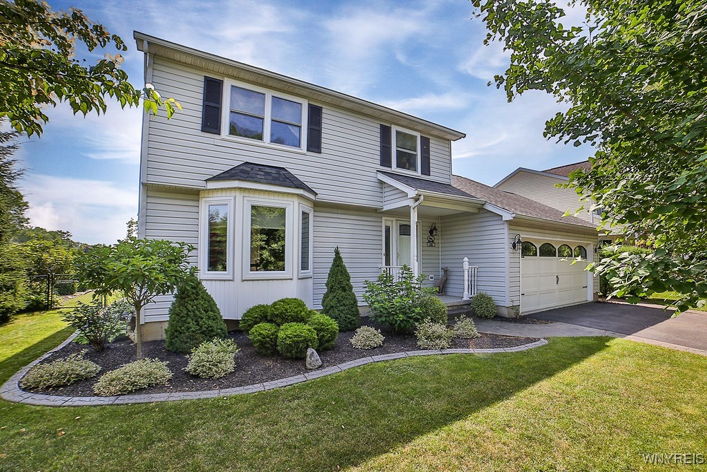 photo undefined: 58 Williamsburg Lane, Lancaster NY 14086