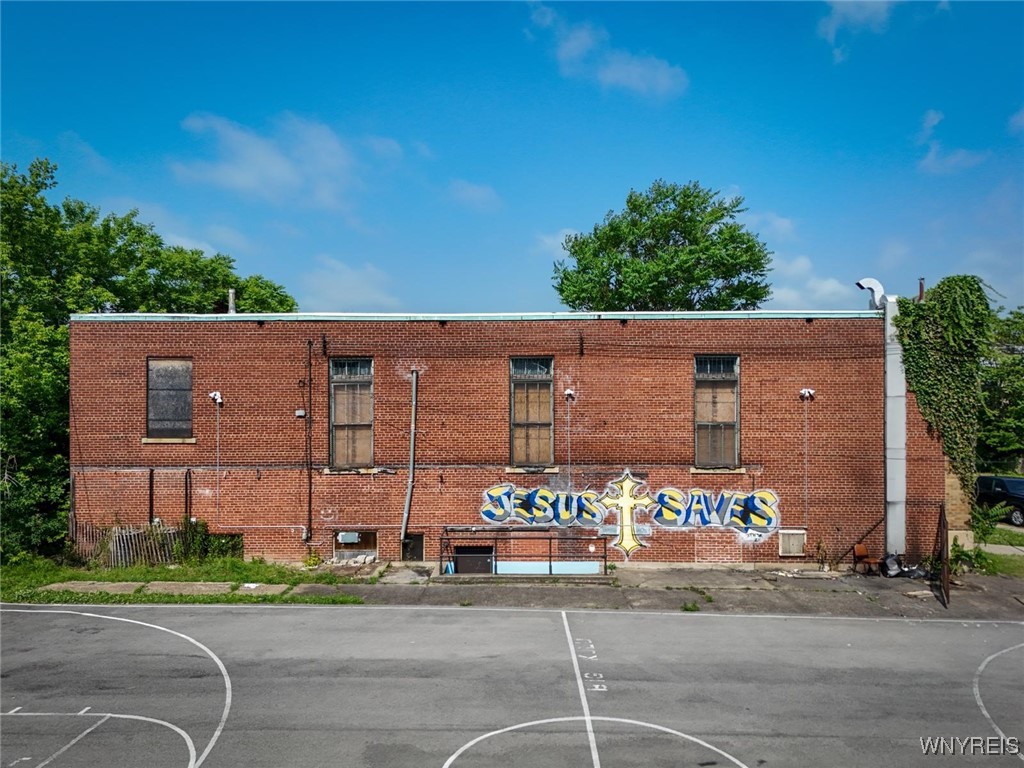 photo 3 : 97 Doat Street, Buffalo NY 14211