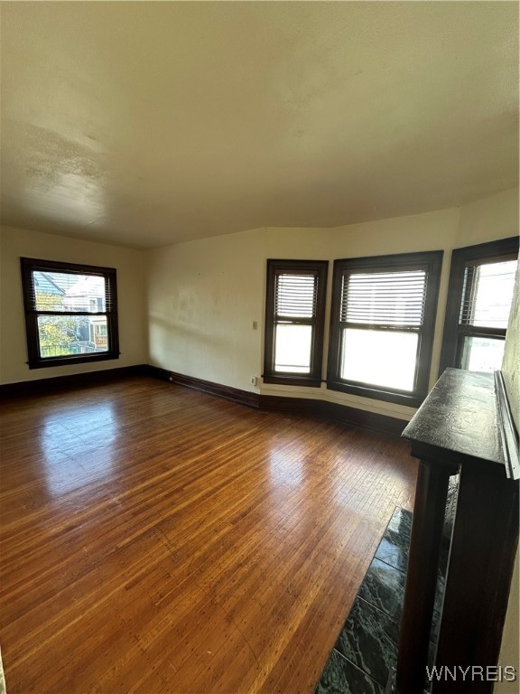 photo 2 : 352 Auburn Avenue 4, Buffalo NY 14213