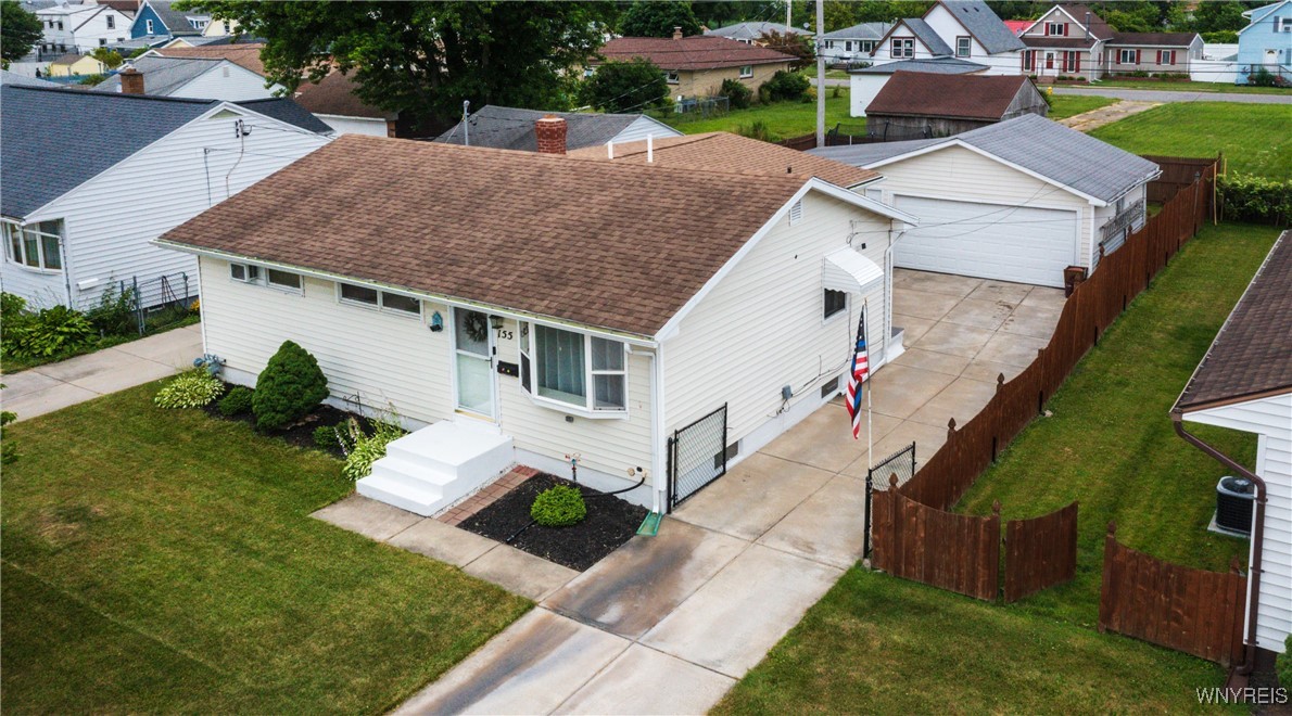 photo 2 : 155 Claude Drive, Cheektowaga NY 14206