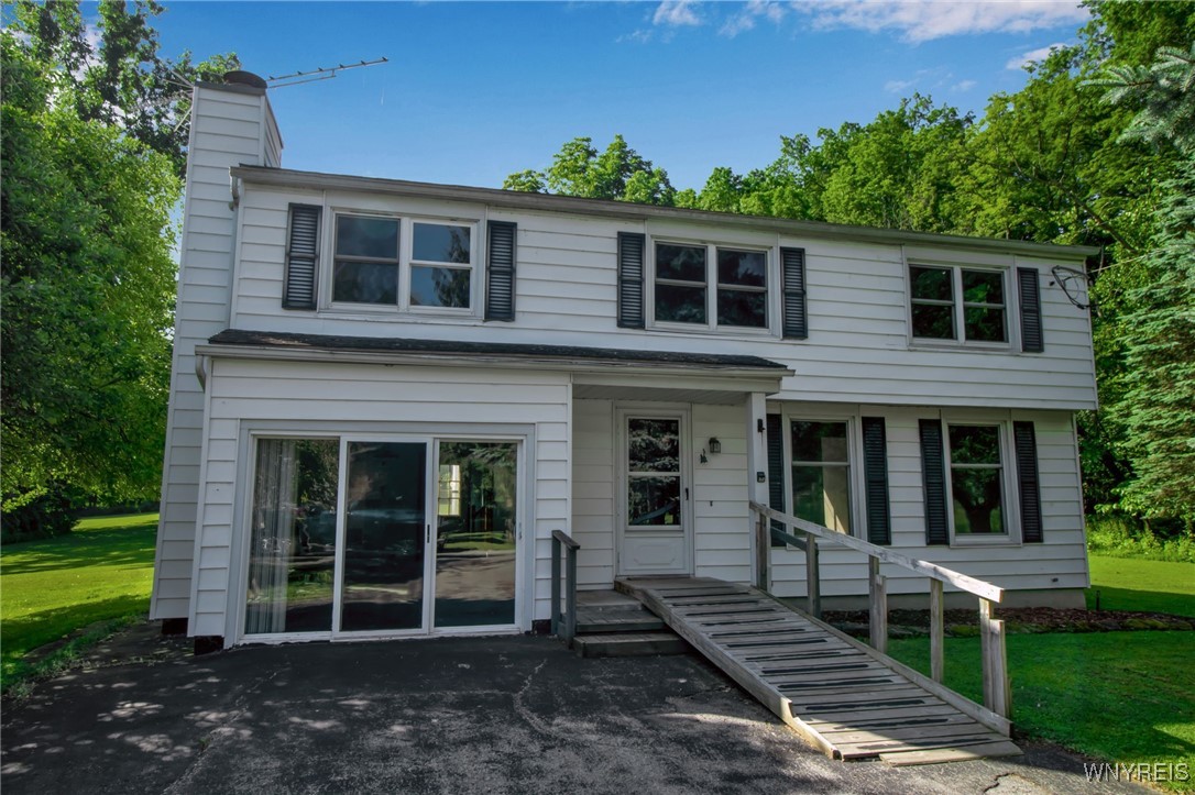 photo 2 : 555 Leydecker Road, West Seneca NY 14224
