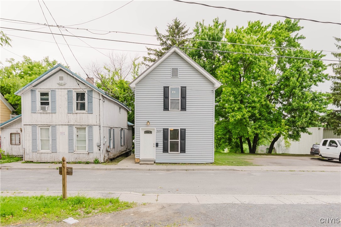 photo iZzh3L3gMYQHS0: 523 Jefferson Street, Watertown City NY 13601