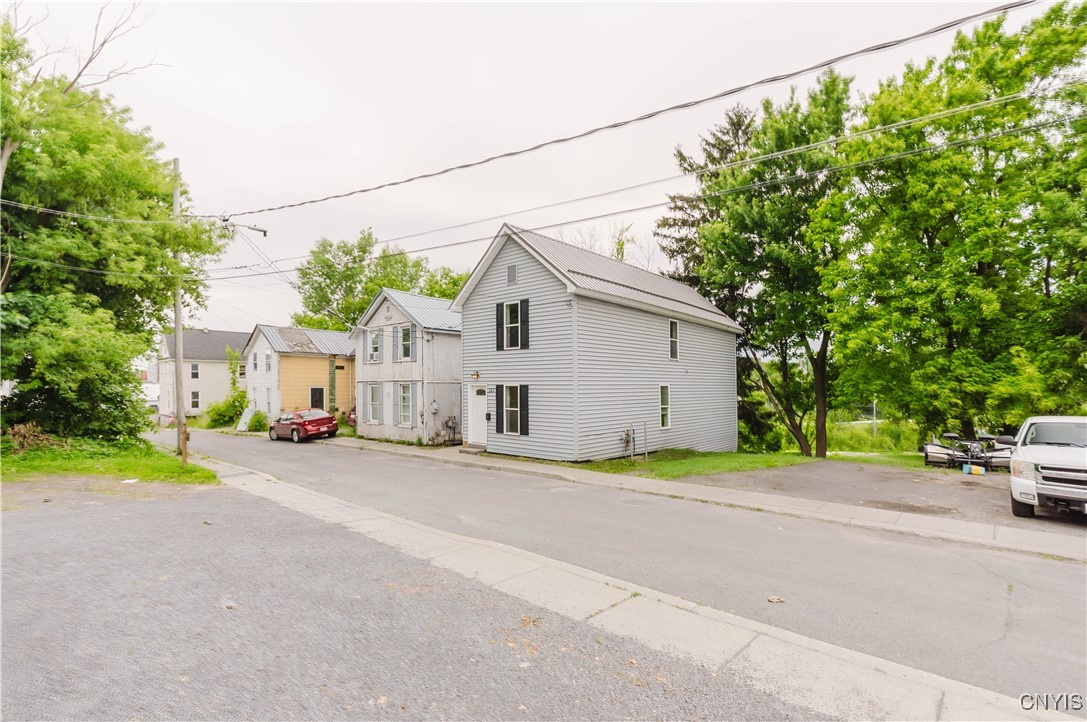 photo 2 : 523 Jefferson Street, Watertown City NY 13601