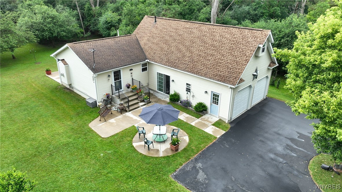 photo NQK9xwkQBZr5: 1363 Losson Road, Cheektowaga NY 14043