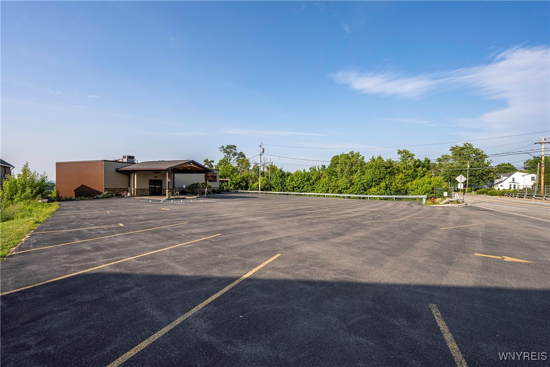 photo : 2943 Upper Mountain Road, Lewiston NY 14132