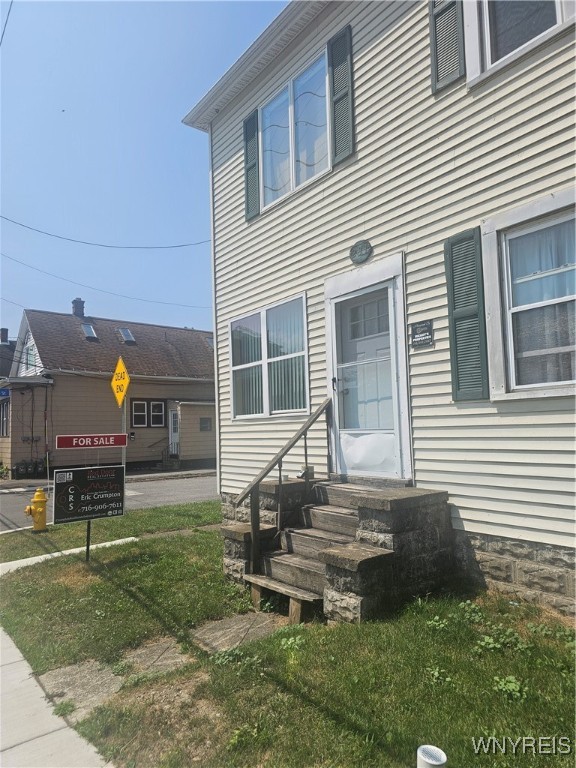 photo 7cgUYapu2K8: 231 Center Street, Lackawanna NY 14218