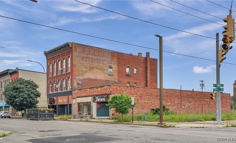 photo undefined: 2107 Main Street, Niagara Falls NY 14305
