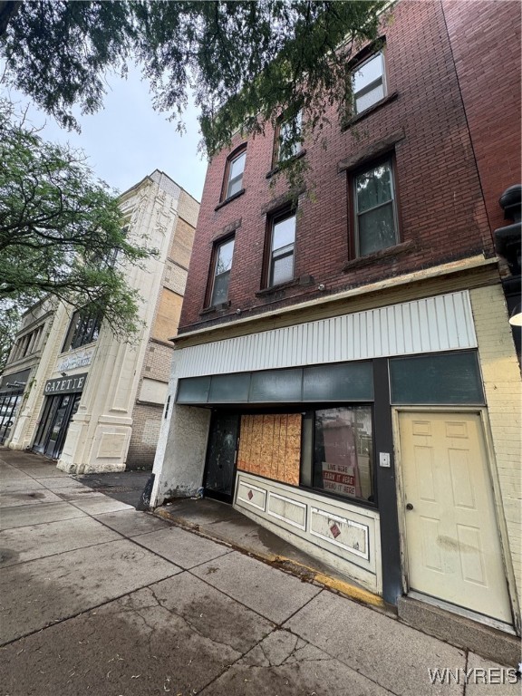 photo 3 : 316 Niagara Street, Niagara Falls NY 14303