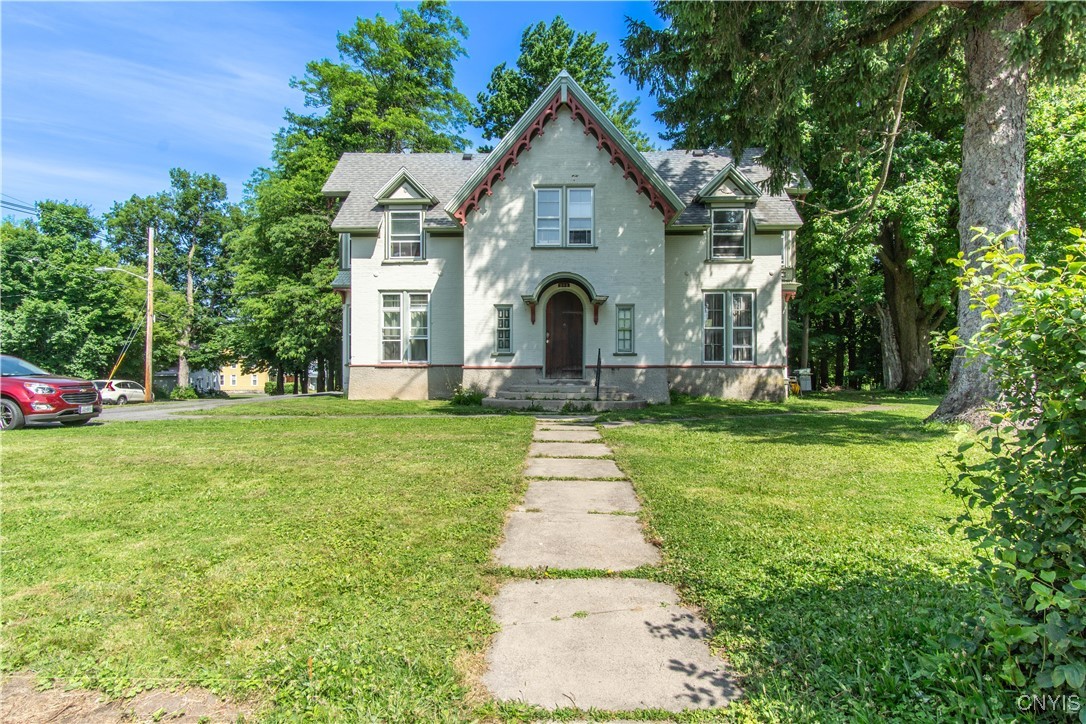 photo UaVKx3c4vMbzUQFSMmf4-1f-PORgI: 264 South Massey Street, Watertown City NY 13601