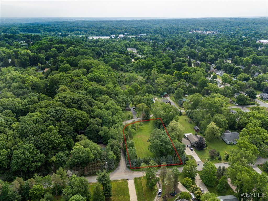 photo undefined: 11 Beechwood Drive, Aurora NY 14052