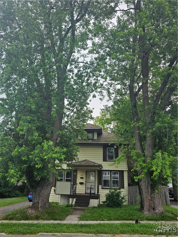 photo dIomLJJA7t0SLfB52IiKWv2cxPMlQpc: 230 North Indiana Avenue, Watertown City NY 13601