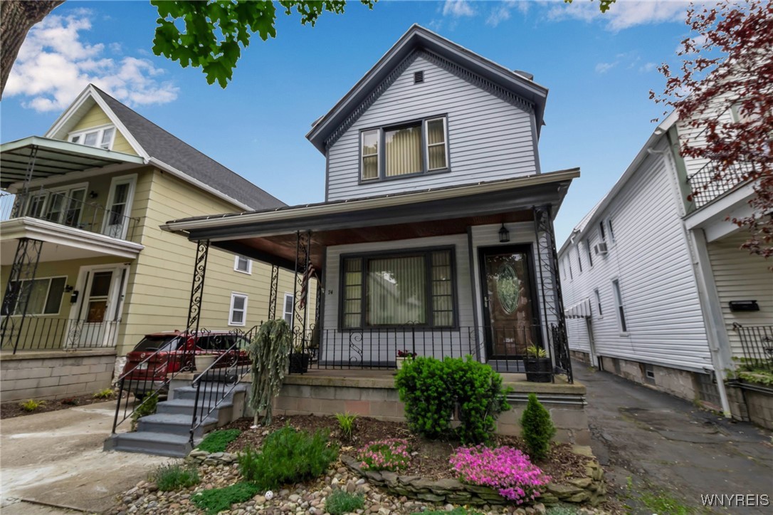 photo 0: 74 16th Street, Buffalo NY 14213
